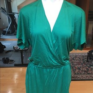 bcbg forest green dress💋